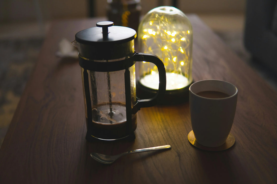 How to Use a French Press Coffee Maker for a Rich, Velvety Brew