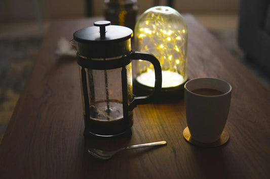 How to Use a French Press Coffee Maker for a Rich, Velvety Brew